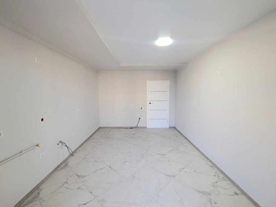 з РЕМОНТОМ по вул. Івасюка в ЖК Водограй