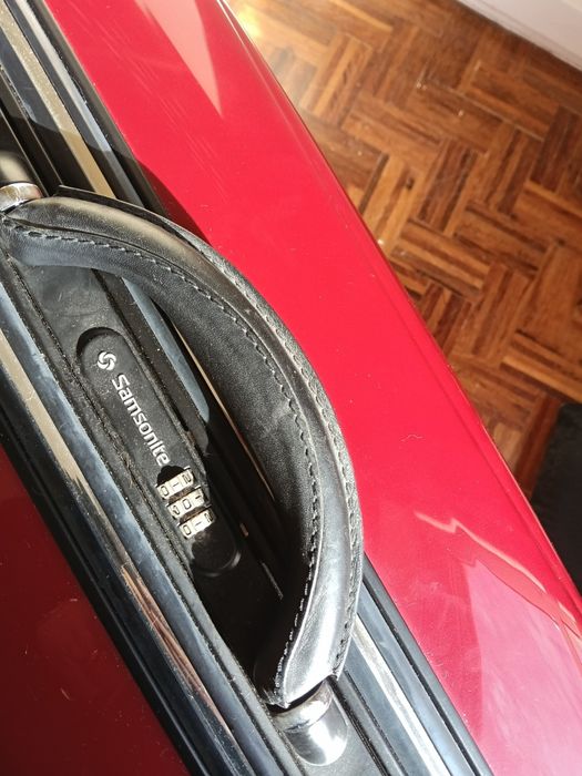 Luxuosa mala de viagem de porão Samsonite vermelha belíssima