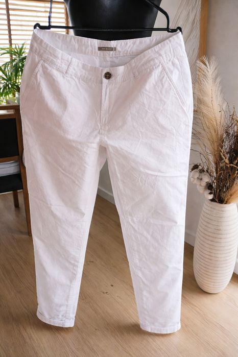 Spodnie jeans Orsay białe L