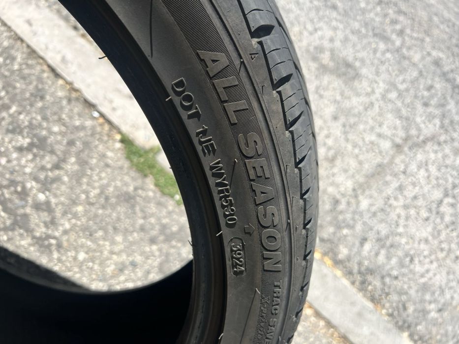 235/40/19 2 pneus