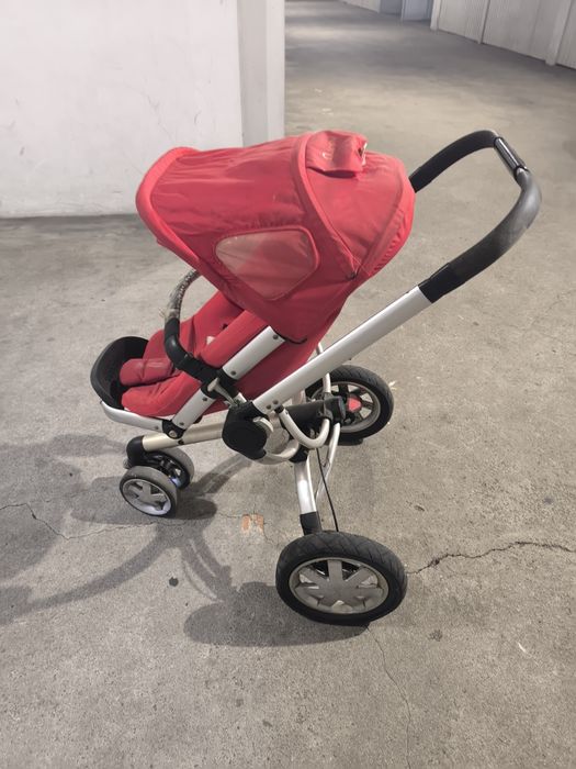 Carrinho de bebê,ovo e cadeira balanço