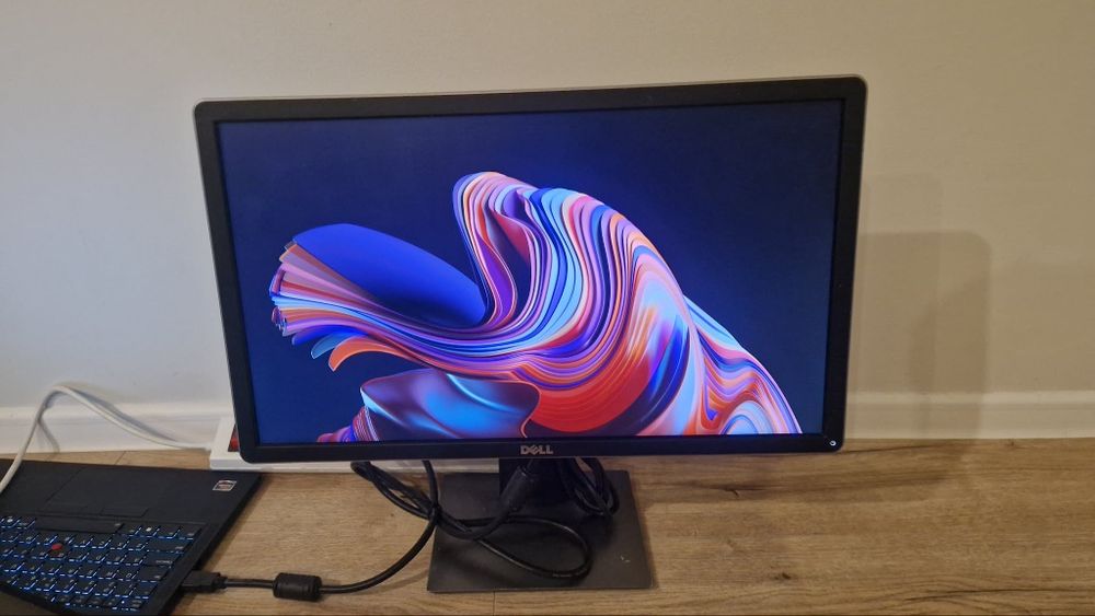 Monitor DELL 22" IPS Full HD | PIVOT | Stan idealny | Super kolory