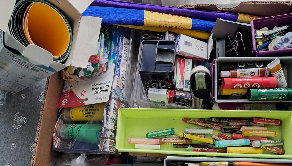 Wyprzedaż Olbrzymi zestaw Art. papiernicze, szkolne biurowe plastyczne