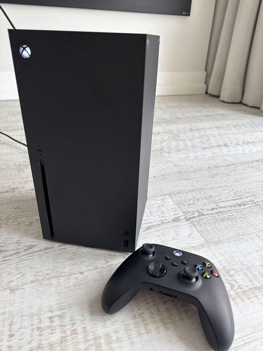 KONSOLA XBOX SERIES X JAK NOWA
