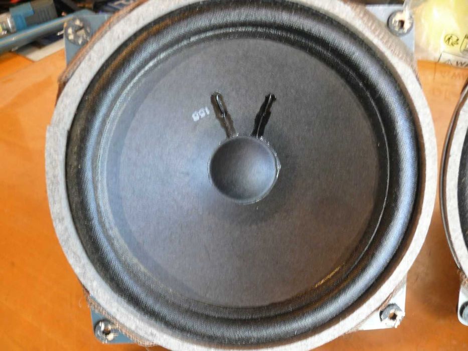 Динаміки Isopfon.