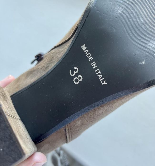 Замшеві черевички 38 р (італія)