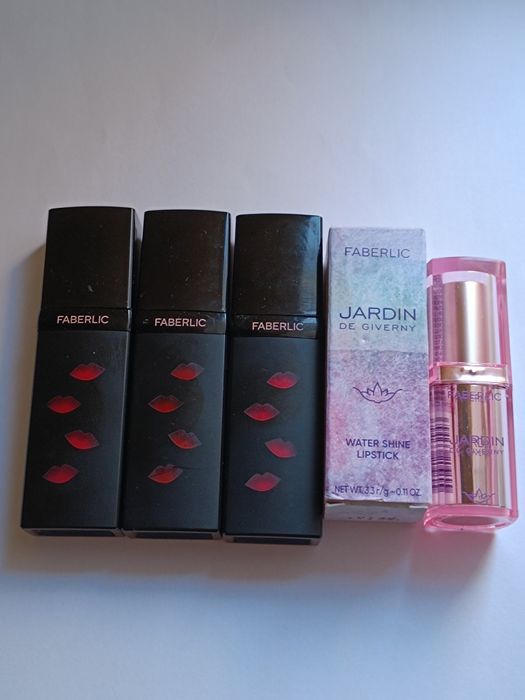 Продам новые помады фирмы FABERLIC.
