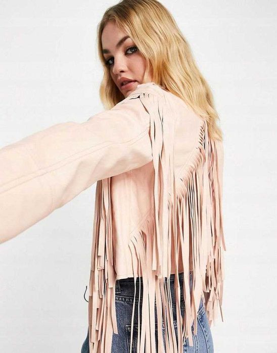 Трендова рожева мотокуртка косуха з бахромою - маст хев цього сезону S