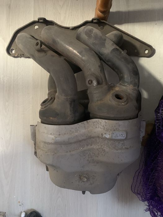 Выпускной коллектор с катализаторами Outlander 2.4