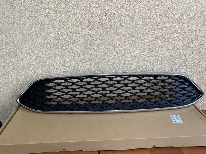 Решетка губа Ford Focus USA 2015- фокус