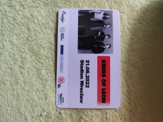 kolekcjonerski bilet  z koncertu wrocław kings of leon   karta plastik