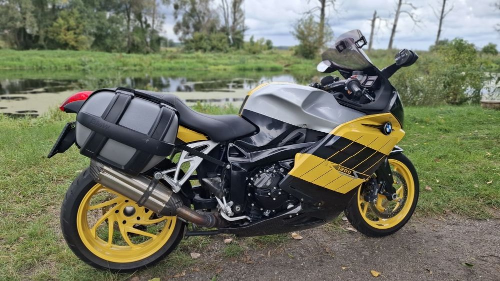 BMW K1200S poprzednik K1300S
