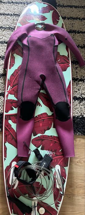 Conjunto completo de Surf – prancha OLAIAN + fato ROXY + meias DEEPLY