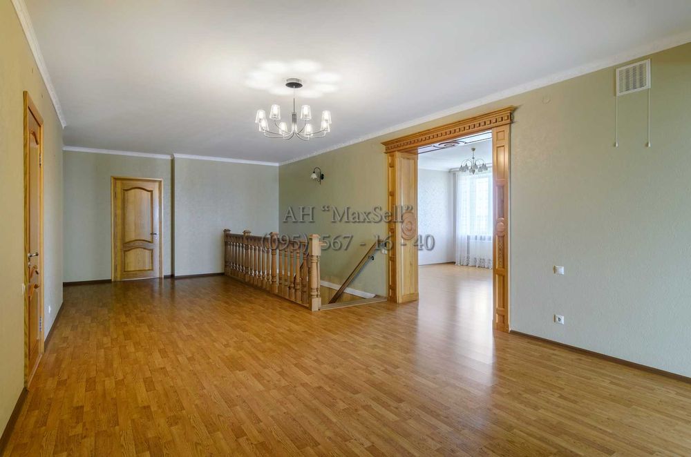 Продам 2-рівневу квартиру в центрі міста в елітній новобудові