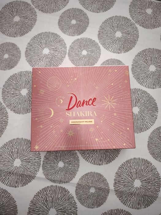 Perfume "Dance - midnight muse" by Shakira