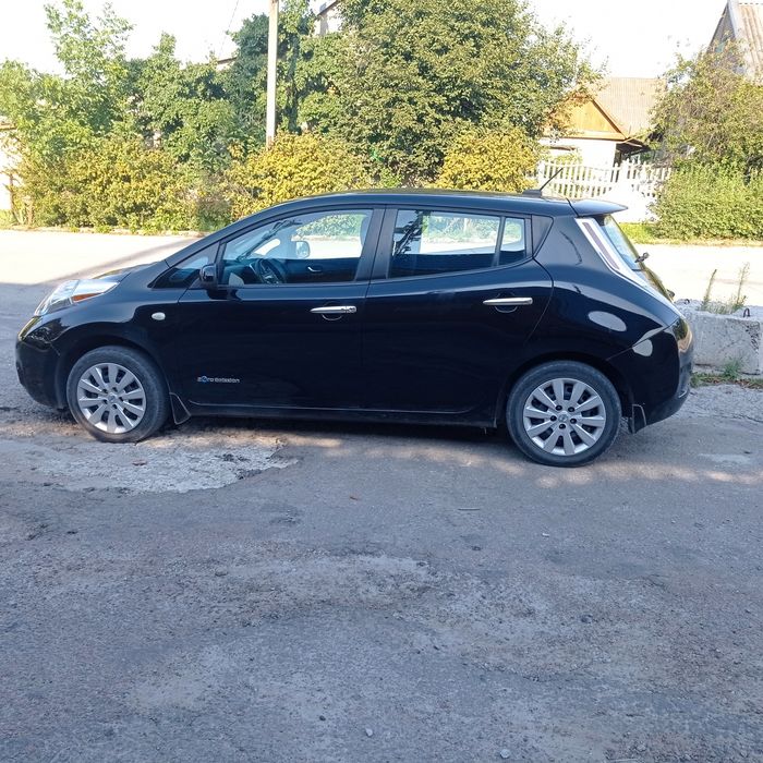 Nissan leaf 2016 р.