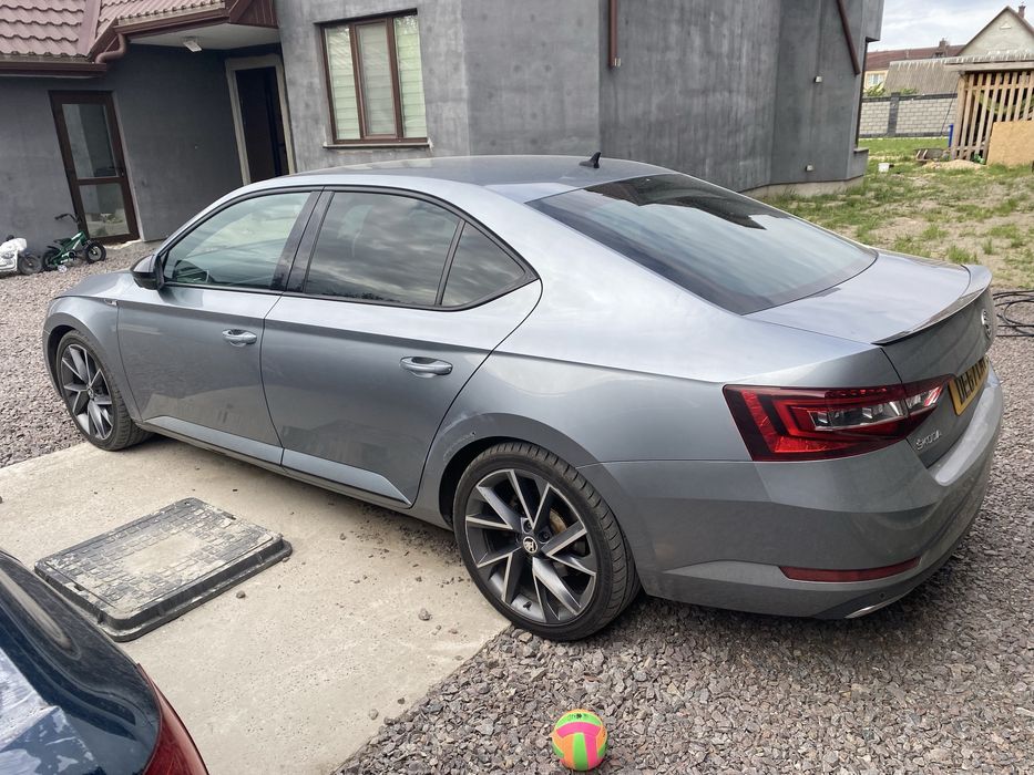 Капот Skoda Superb 3 Шкода Суперб 3