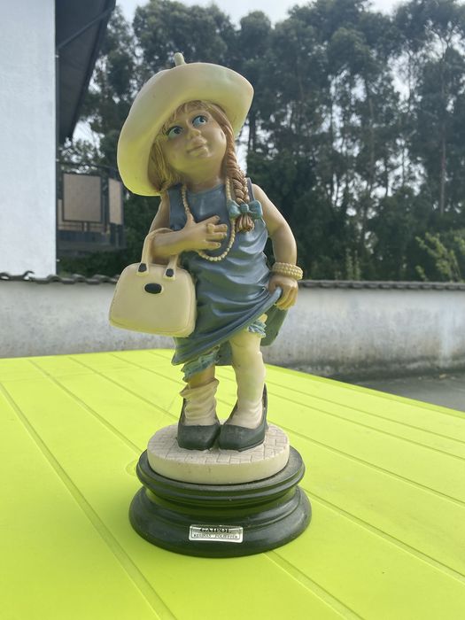 Boneca antiga, porcelana