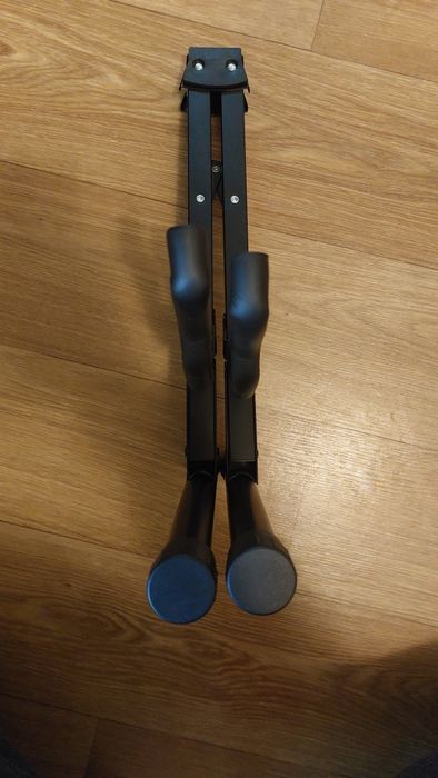 Гітарні стійки Rock Stand та Alinoname