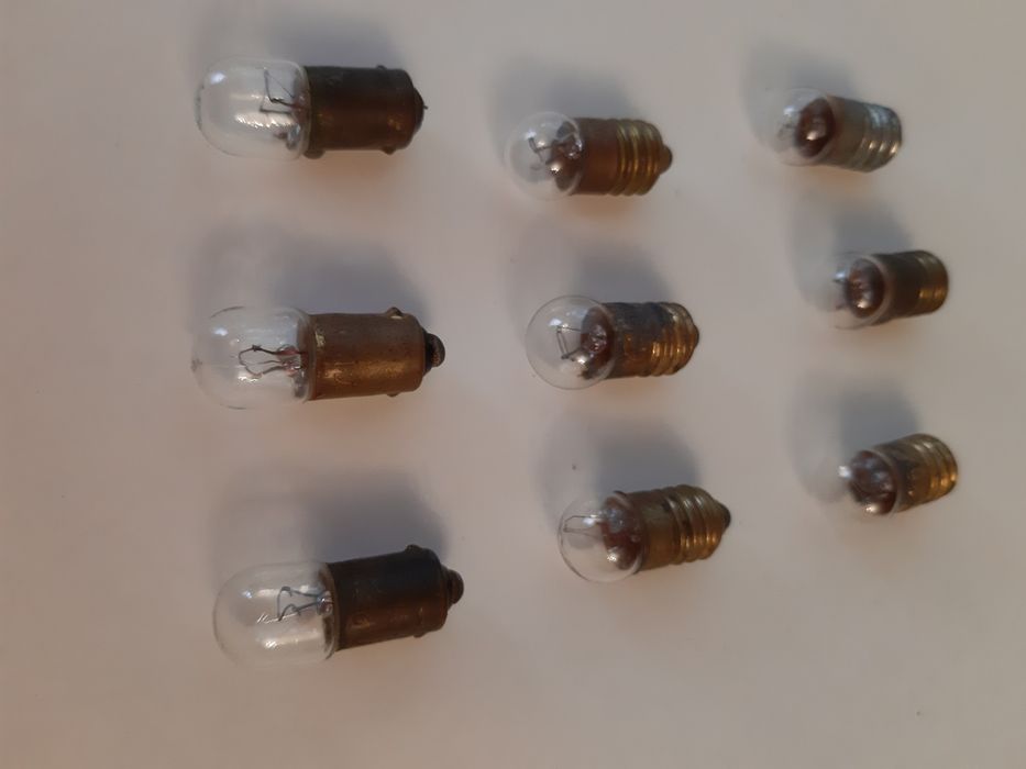 Продам Лампочки маленькие на 26 V