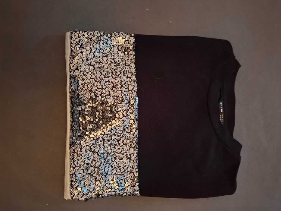 Blusa com lantejolas