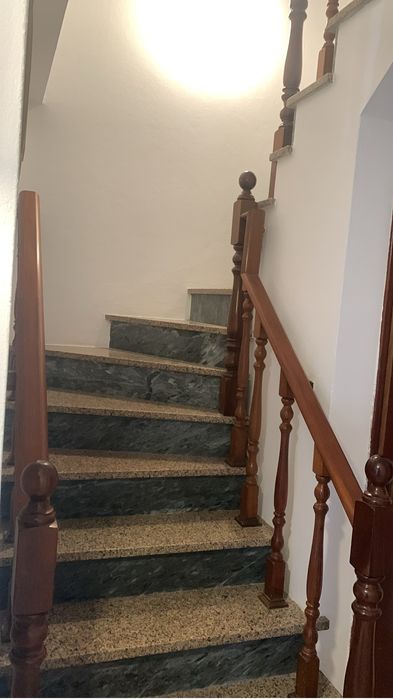 Alugo quarto - casa partilhada