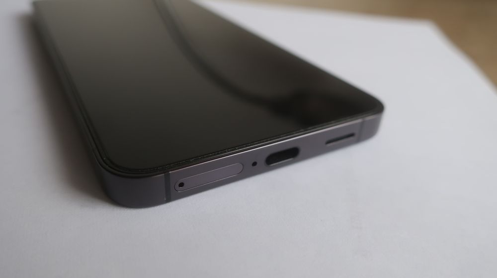 Samsung Galaxy S24 (só 20x carregado)