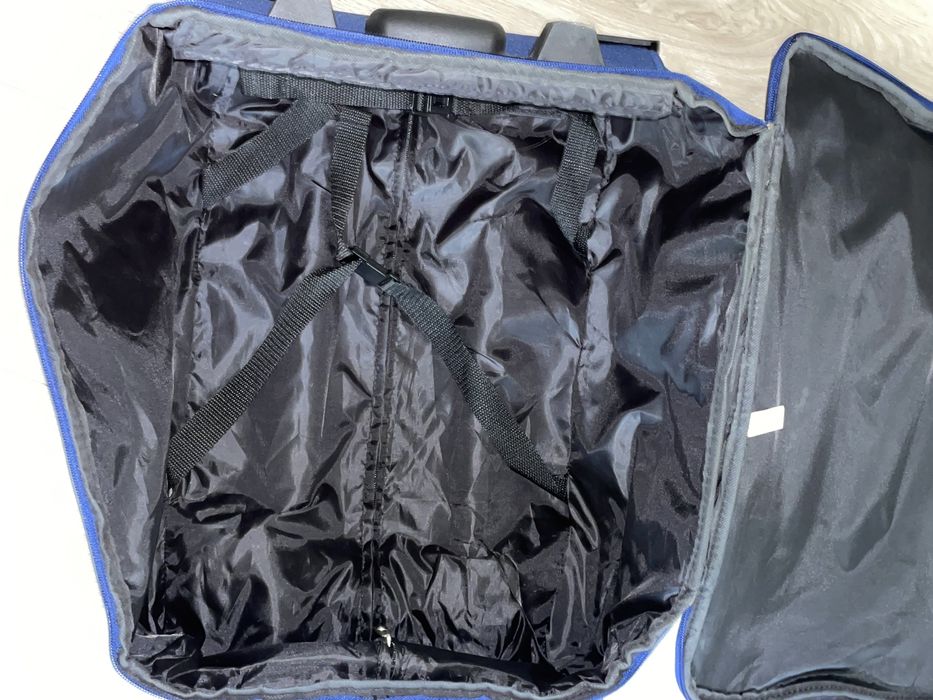 Сумка валіза на колесах