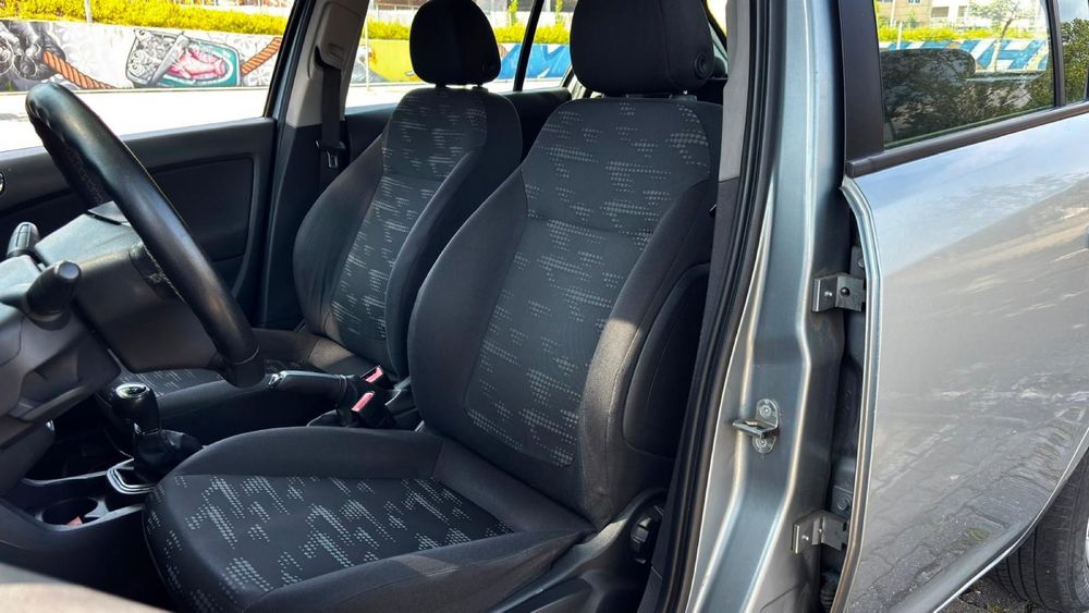 Opel Corsa — fotografia 9