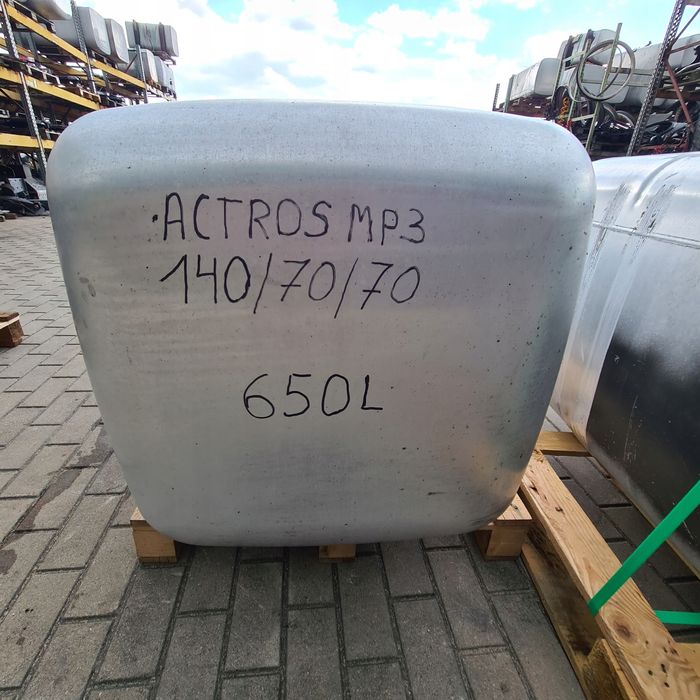 zbiornik paliwa 780 l 650 l mercedes actros mp 3 a9344700401