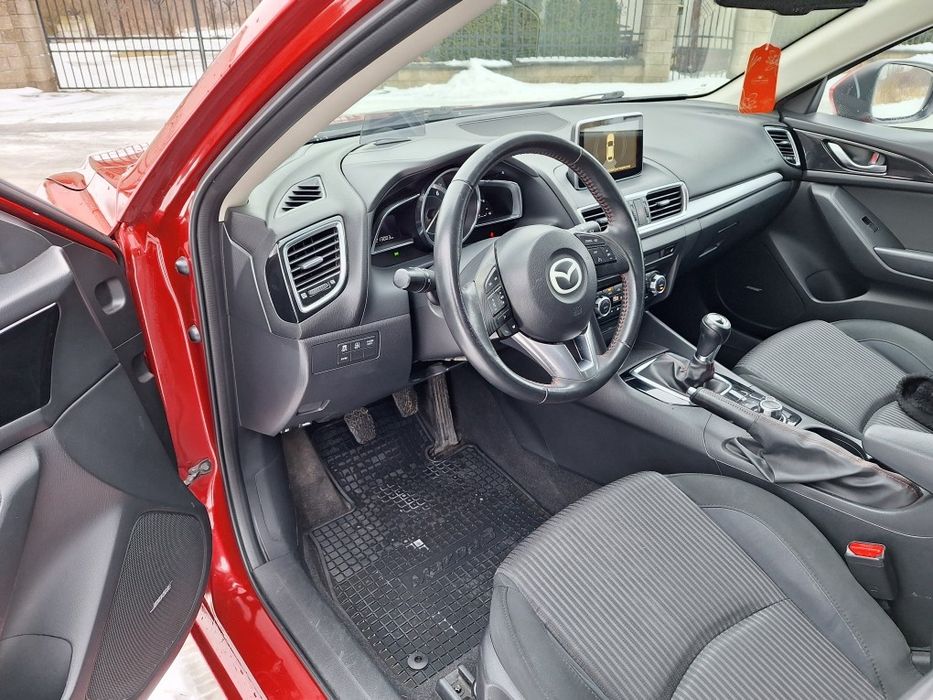 MAZDA 3   2.0 Benzyna 165km,SKYACTIVE TECHNOLOGY,bixenon,bose,head-up