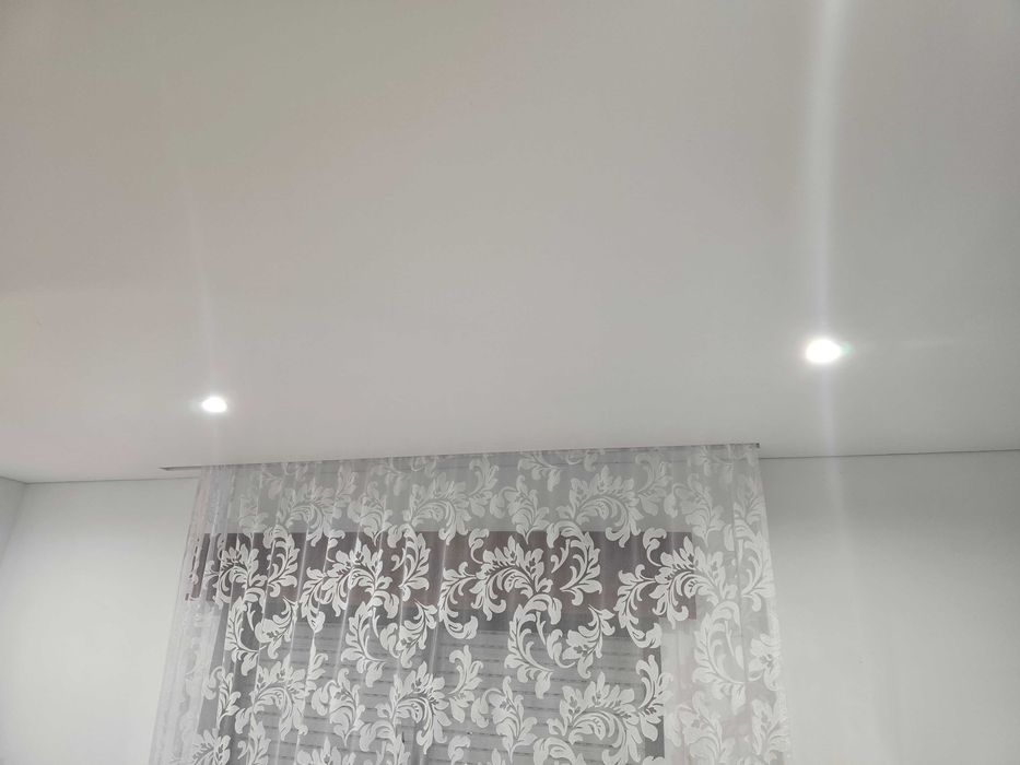 Tetos Falsos em PVC / Montagem Algueirão-Mem Martins • OLX.pt