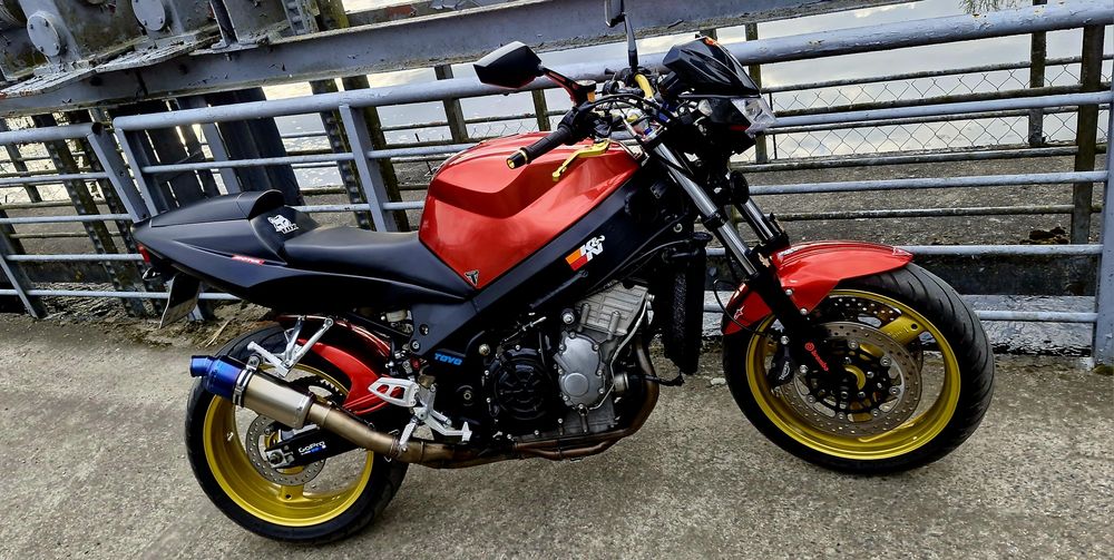 Triumph 600 naked