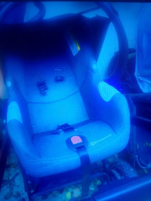 3 exelentes carri hos bebe 15 € cada