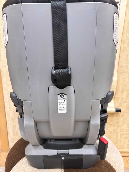 Автокрісло Chicco NextFit ZIP