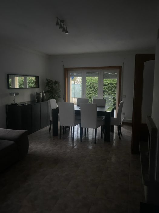 Vendo moradia térrea