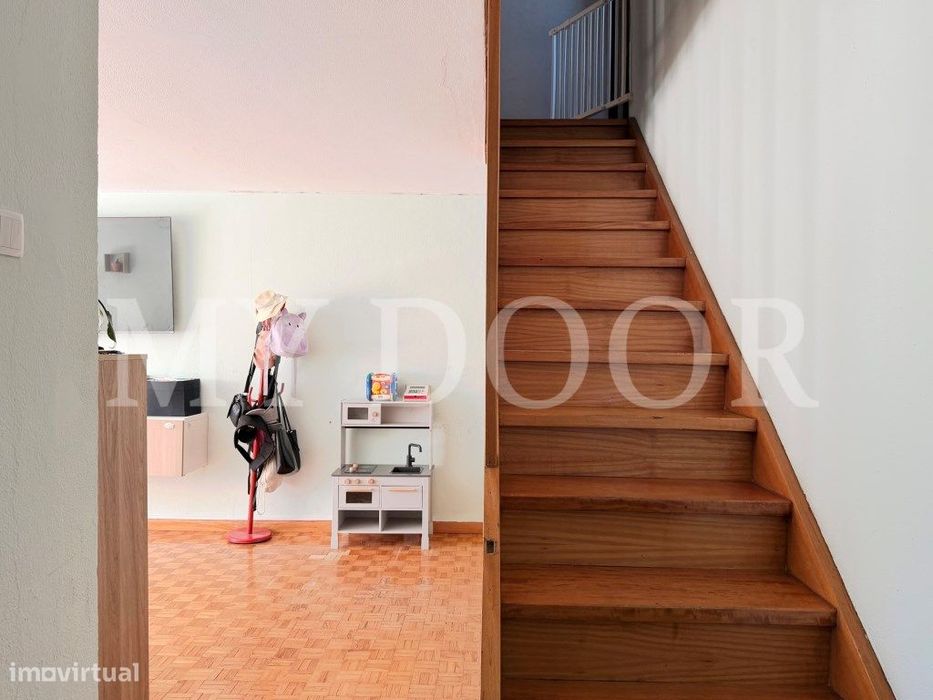 Apartamento p/ Arrendar T2 - DUPLEX- Olivais