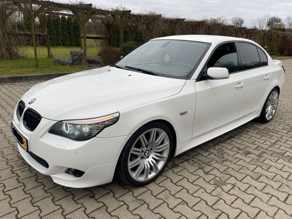 BMW Seria 5 235km oryginalny M pakiet sporty felgi spider łopatki f1