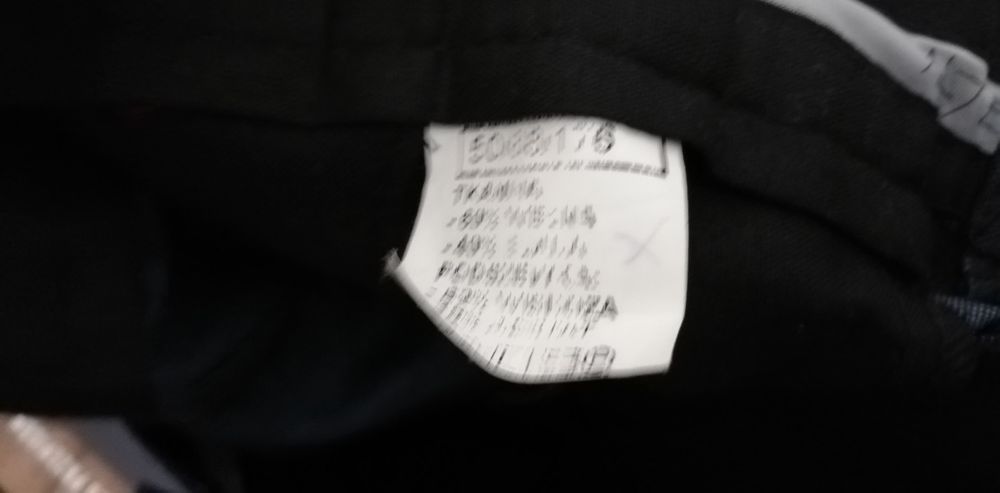 Garnitur męski z obszyciami