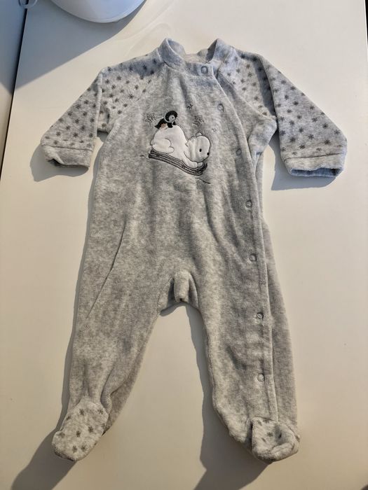 2 kombinezony dziecięce