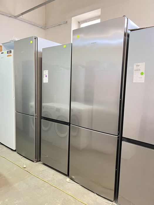 Холодильник Siemens 2/70 см  KG49EBl40