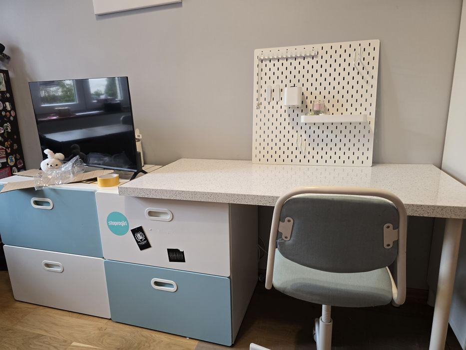 Biurko dziecięce 126cm długości