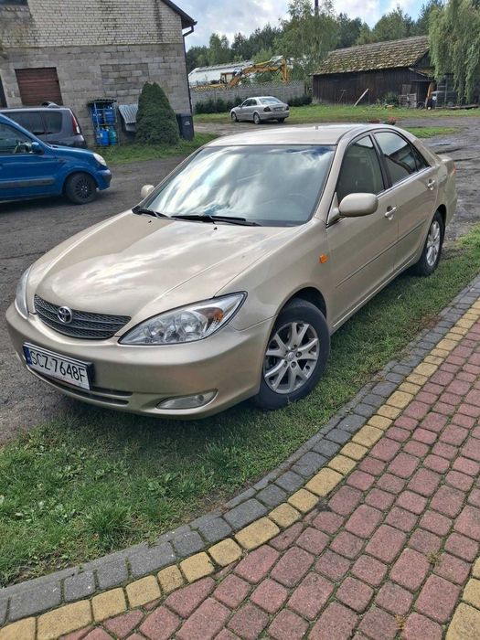 TOYOTA CAMRY fajny stan , super moc 2.4