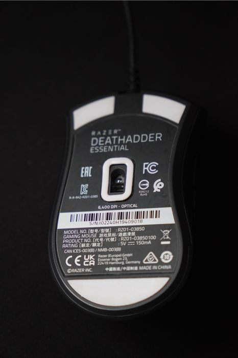 Миша Razer DeathAdder Essential