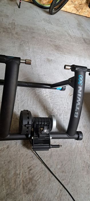 Trenażer Btwin 300