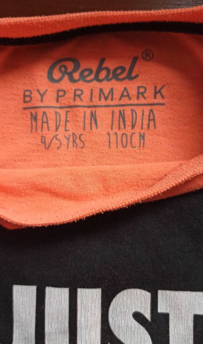 Футболка Rebel дівчинці 4 - 5 років