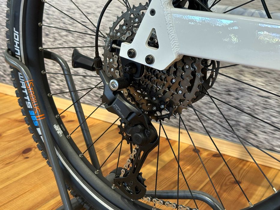 Nowy rower elektryczny RIESE & MULLER Nevo4 GT Touring RATY 0%