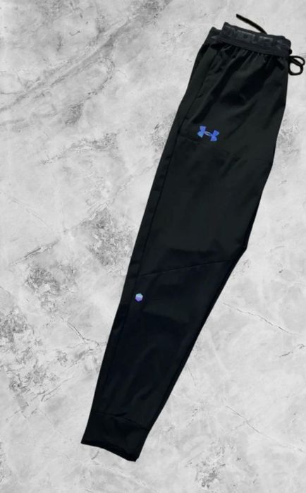 Conjunto Desportivo Motion Wear Preto (M/L) - Performance & Estilo