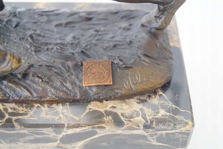 PIŁKARZE Z BRĄZU piłka nożna figura z brązu prezent