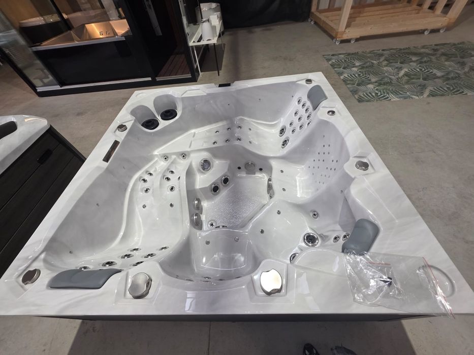 Jacuzzi Infinitas SE 2000 najnowszy model !